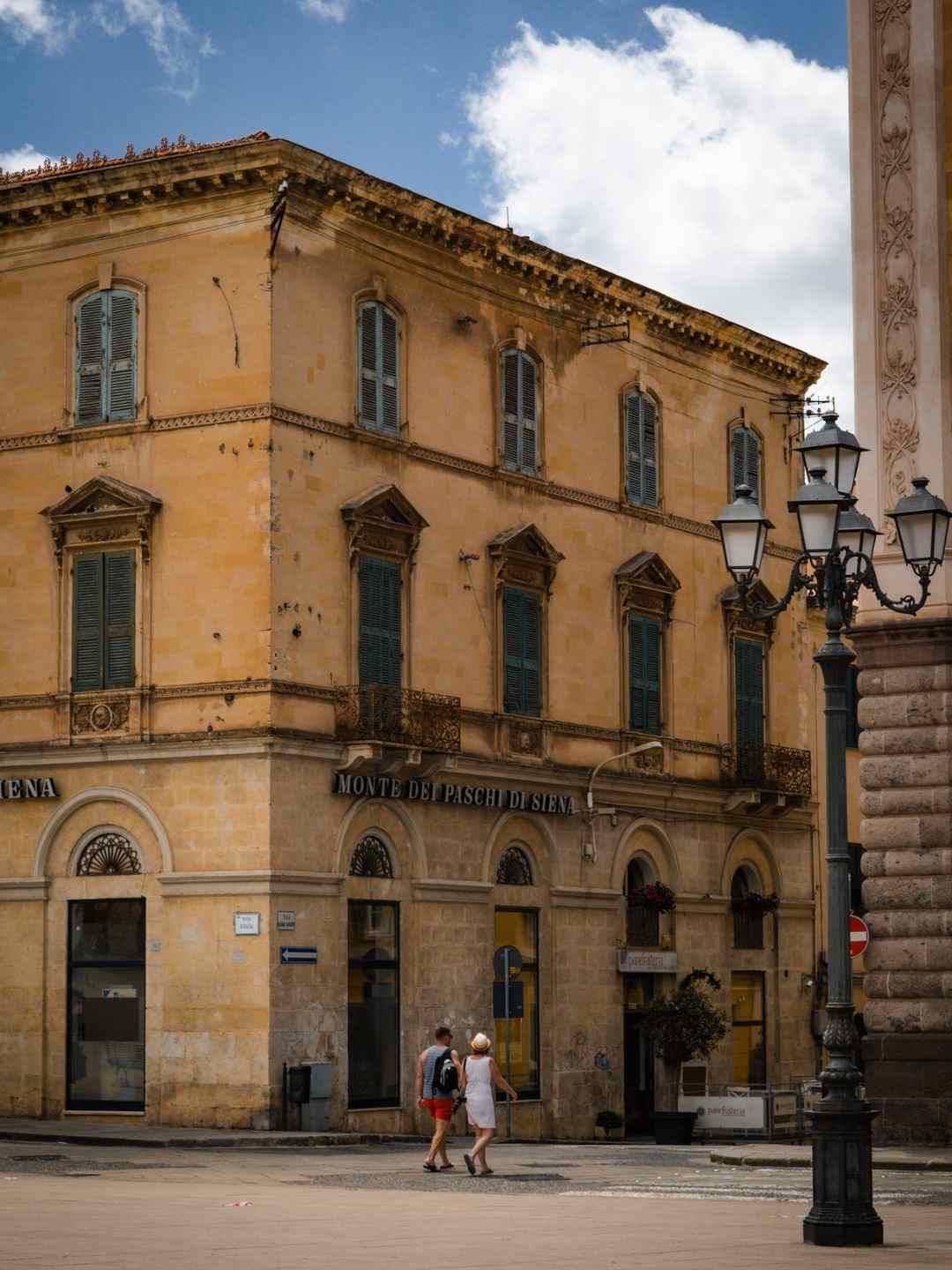 palazzo piazza italia sassari