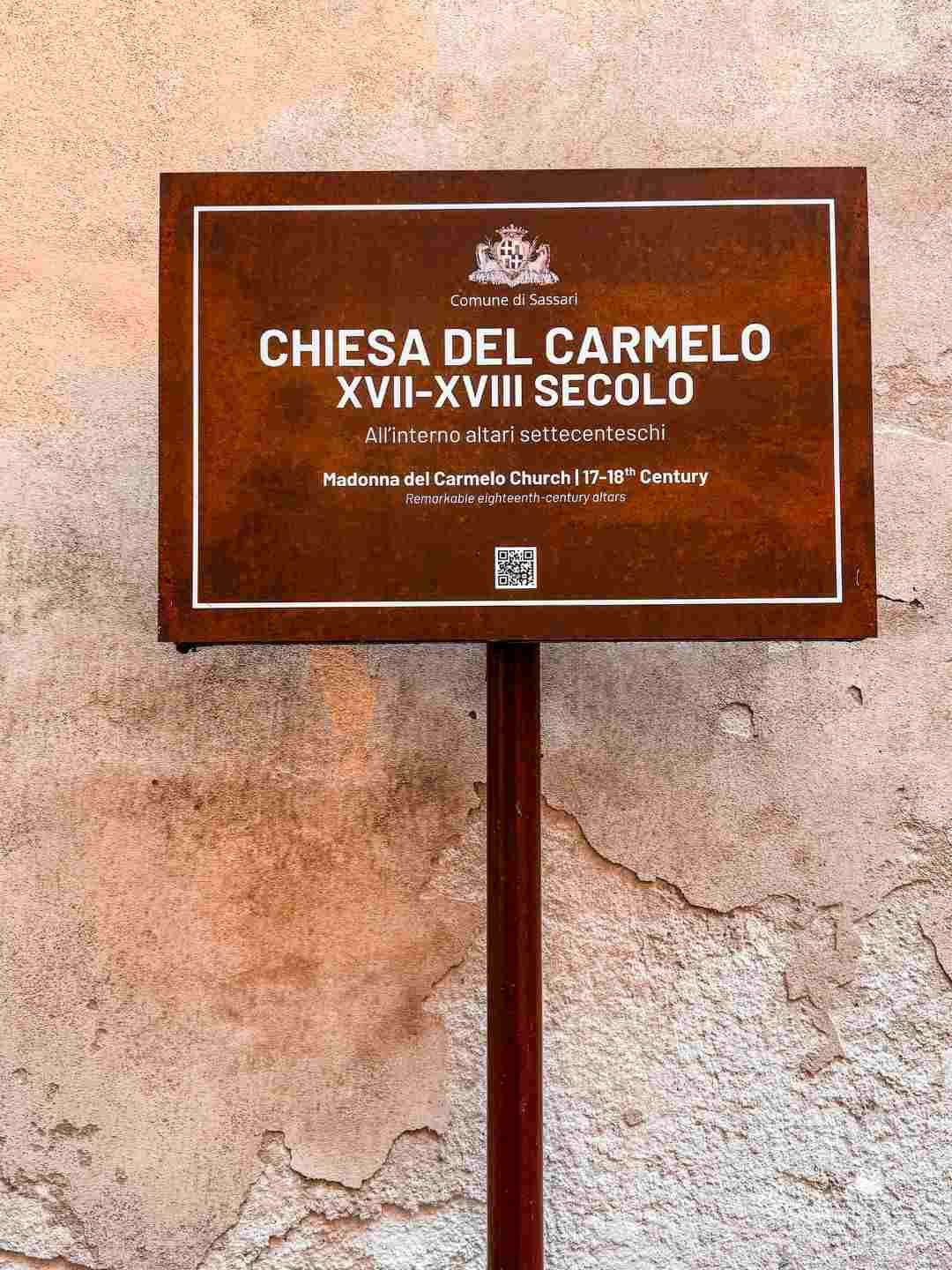 Cartello informativo della Chiesa del Carmelo a Sassari