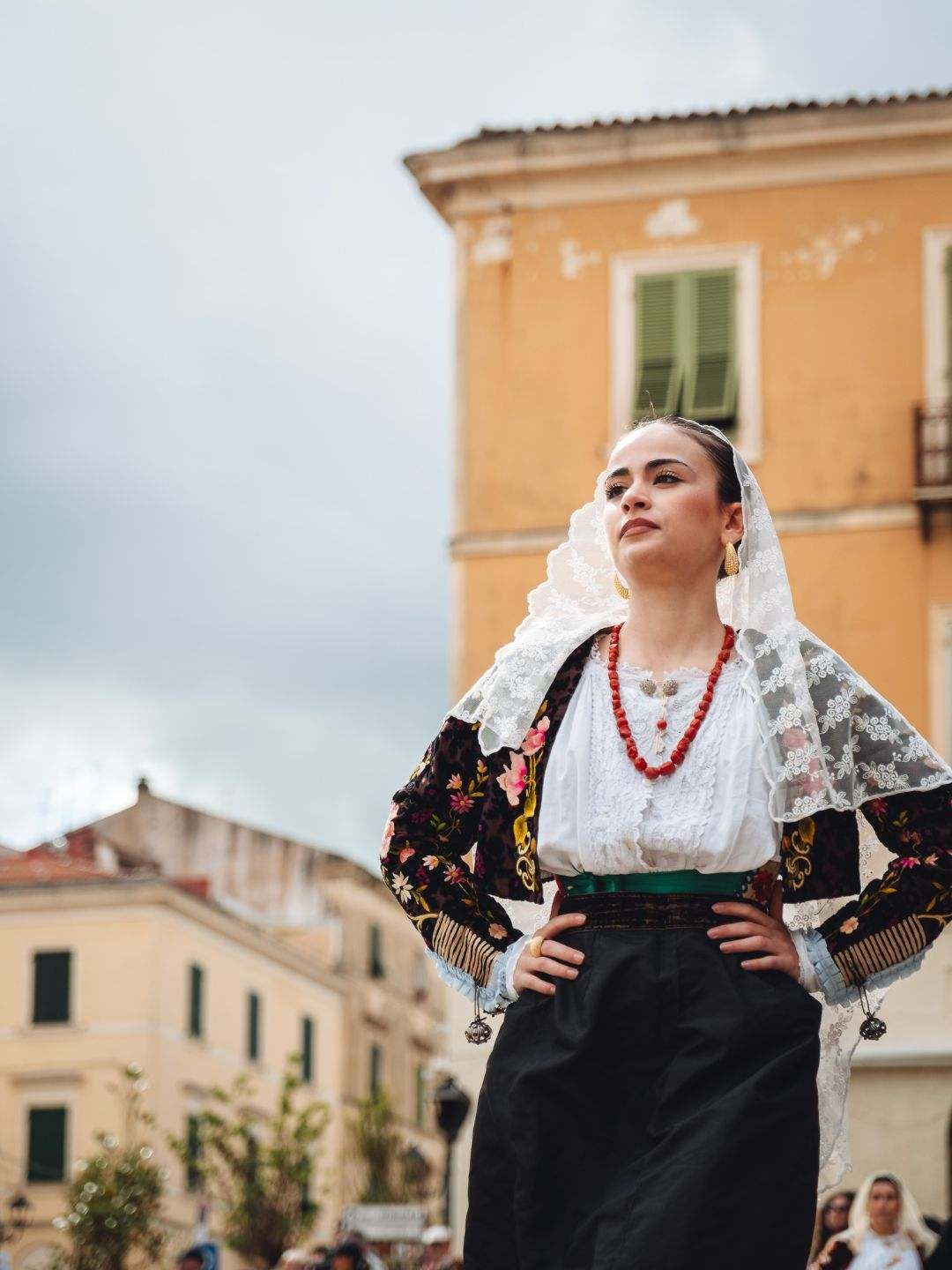 Abito tipico alla Cavalcata Sarda a Sassari